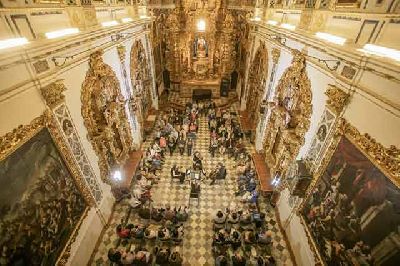 Foto de un concierto de cámara en la capilla del Palacio de San Telmo de Sevilla