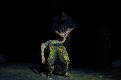 Foto promocional del espectáculo de danza Chroniques de Peeping Tom