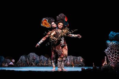 Foto promocional del espectáculo Último helecho de Nina Laisné y François Chaignaud