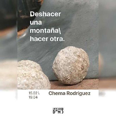 Cartel de la exposición Deshacer una montaña, hacer otra en Untagged Art + Domo Sevilla 2025