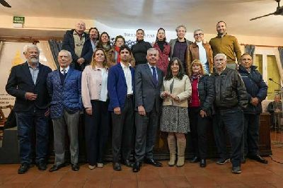 Foto de la presentación del ciclo EmPEÑAdos por Sevilla 2025