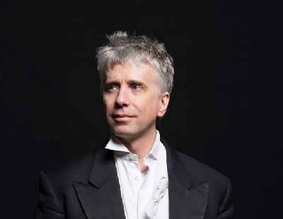 Foto promocional de Giovanni Antonini