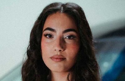 Foto promocional de María José Llergo