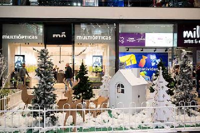 Foto promocional de la Navidad en el Centro Comercial Lagoh de Sevilla