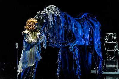Foto promocional de la ópera de cámara María Estuardo
