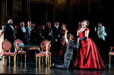 Foto promocional de la ópera La traviata de Giuseppe Verdi