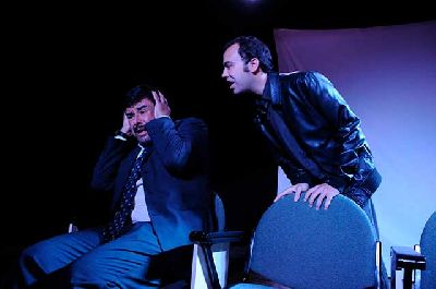 Foto promocional de la obra La cosmética del enemigo de la compañía Teatro de la Miseria