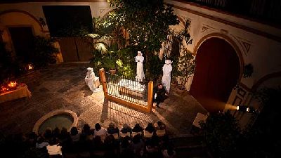 Fotografía promocional de la obra Don Juan Tenorio por la Asociación de Teatro TomaTeatro