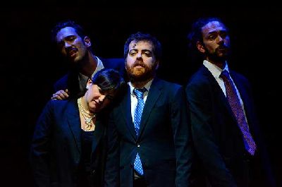 Foto promocional de la obra Palco cofrade de la compañía Noche de Repálagos