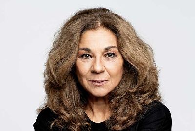 Foto promocional de Lolita Flores para la obra de teatro Poncia