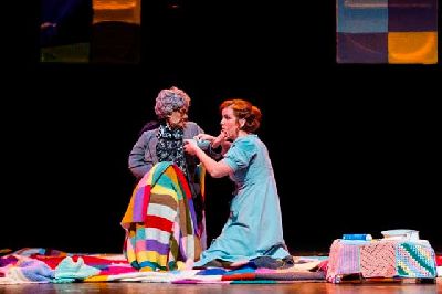 Foto promocional de la obra de teatro Wendy también vuela de la compañía Tresgracias